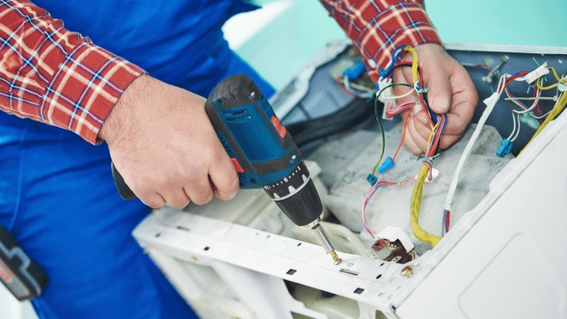 Kalecik Mitsubishi Mitsubishi çamaşır makinesi kart tamiri – Su almama arızası orijinal parça ile giderildi. - Teknik servis örneği